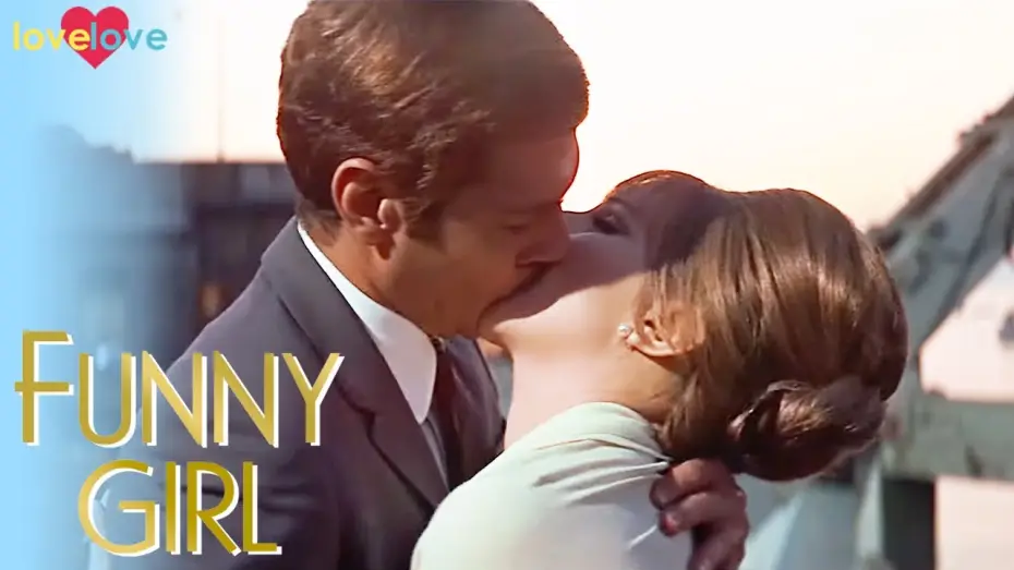 Wideo do filmu Zabawna dziewczyna — Nick Kisses Fanny To Show That He Loves Her