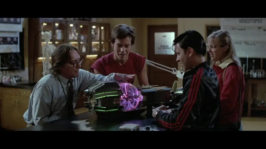 Wideo do filmu My Science Project — Les Aventuriers de la 4eme Dimension (1985) Bande annonce VF-HD