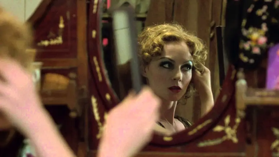 Wideo do filmu Biała hrabina — La Condesa Rusa - Tráiler en Castellano - Ya Disponible en DVD, BLU RAY y Plataformas Digitales