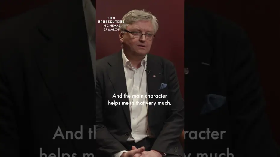 Wideo do filmu Dwaj prokuratorzy — Sergei Loznitsa discusses the brave character at the centre of his political drama TWO PROSECUTORS