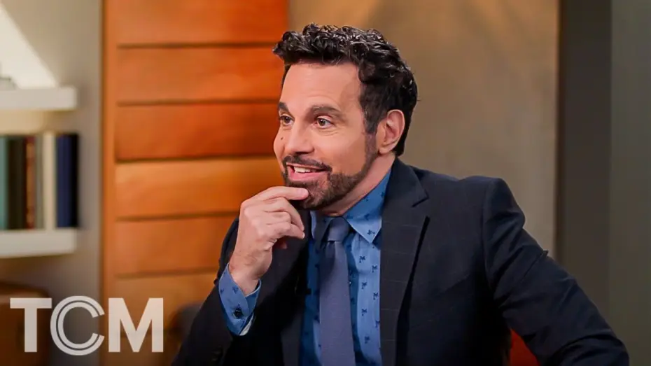 Wideo do filmu Żywe tarcze — Handsome & Homicidal: Ben Mankiewicz and Mario Cantone on Tim O’Kelly in Targets | TCM Creepy Cinema