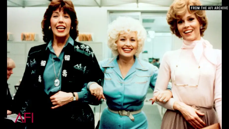Wideo do filmu Od dziewiątej do piątej — Jane Fonda on how she brought 9 TO 5 to the big screen.