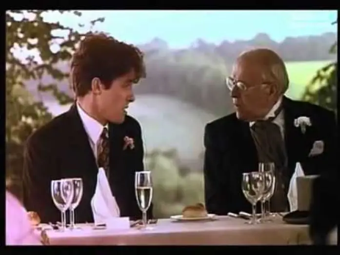 Wideo do filmu Cztery wesela i pogrzeb — 4 mariages et 1 enterrement - BA VF