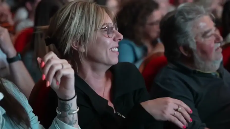 Wideo do filmu Jarry : Bonhomme — Découvrez la bande annonce du nouveau spectacle de Jarry « Bonhomme »