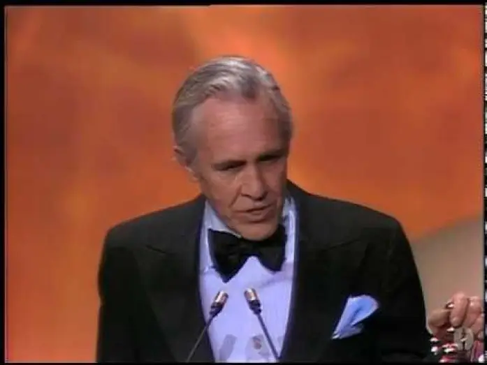 Wideo do filmu Wszyscy ludzie prezydenta — Jason Robards Wins Supporting Actor: 1977 Oscars