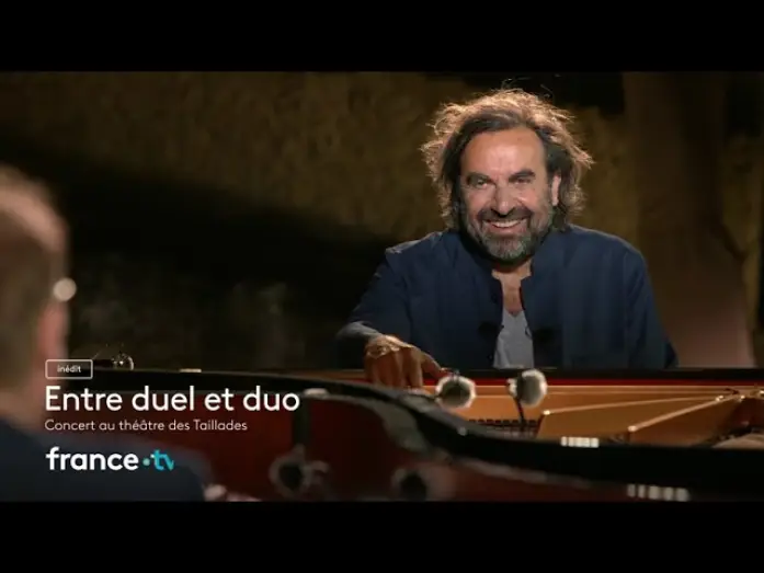 Wideo do filmu Entre Duel et Duo, Jean-François Zygel & André Manoukian / Concert au Théâtre des Taillades — [Bande-annonce] Entre duel et duo : Jean-François Zygel et André Manoukian en concert aux Taillades