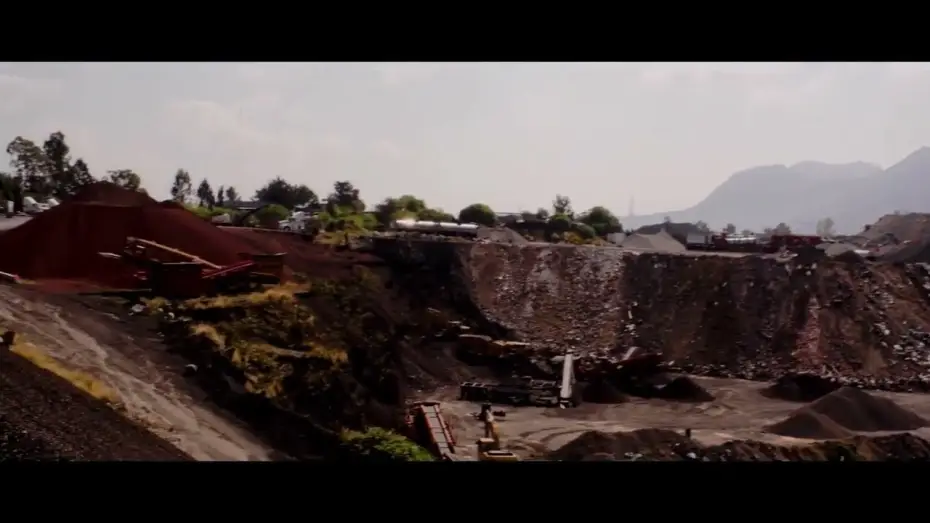 Wideo do filmu Julián (Transmutación) — Julián (transmutación)