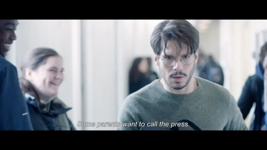 Wideo do filmu Dobry nauczyciel — The Good Teacher / Pas de vagues (2024) - Trailer (English Subs)