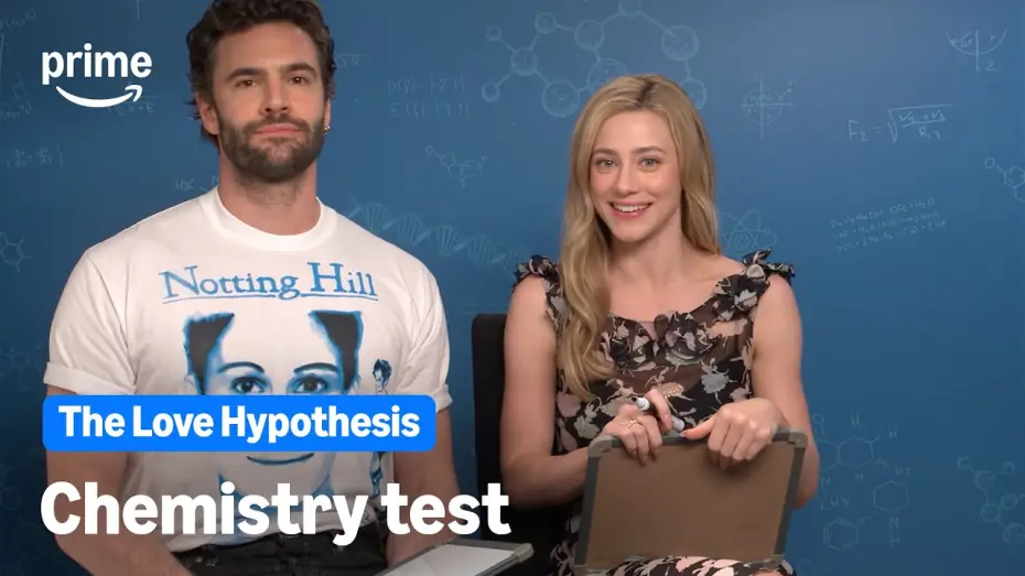 Wideo do filmu The Love Hypothesis — The Love Hypothesis - Lili Reinhart et Tom Bateman passent un chemistry test | Prime Video