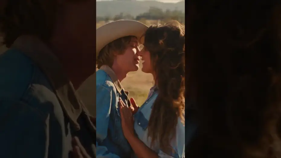 Wideo do filmu National Anthem — IT'S LIKE A FIRST KISS