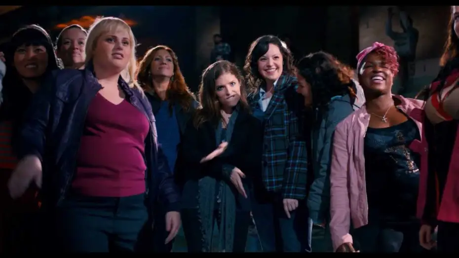 Wideo do filmu Pitch Perfect — TV Spot: "8 Girls"