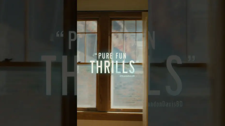 Wideo do filmu Koniec ulicy Dębowej — "Pure fun thrills"