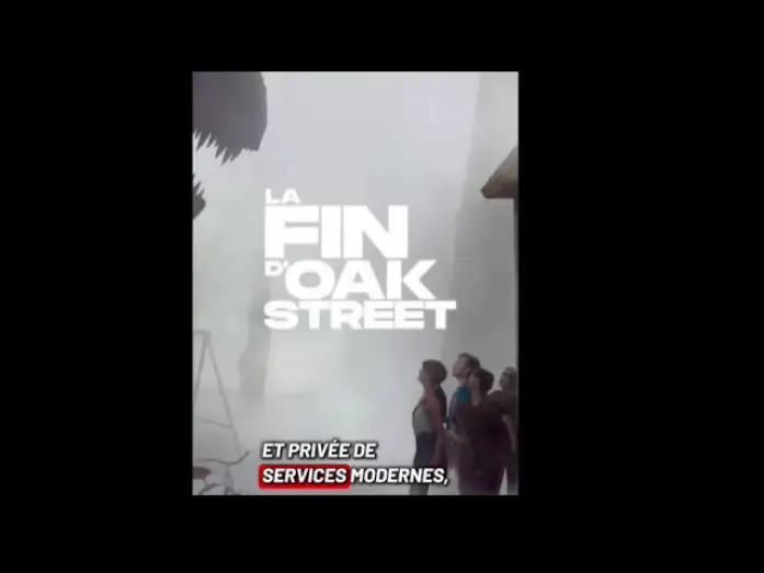 Wideo do filmu Koniec ulicy Dębowej — La Fin d'Oak Street (2026)« Projetés 65 millions d'années dans le passé ! L'histoire FOLLE de cette