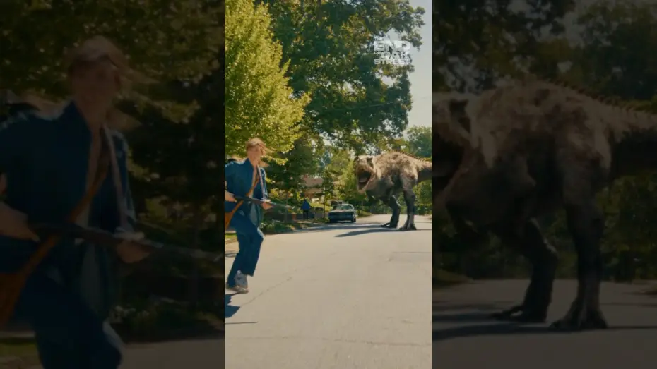 Wideo do filmu Koniec ulicy Dębowej — Experience why audiences are roaring about The End of Oak Street.