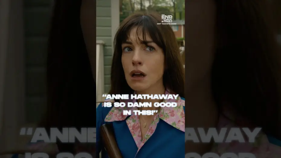 Wideo do filmu Koniec ulicy Dębowej — So. Damn. Good. Anne Hathaway stars in The End of Oak Street.