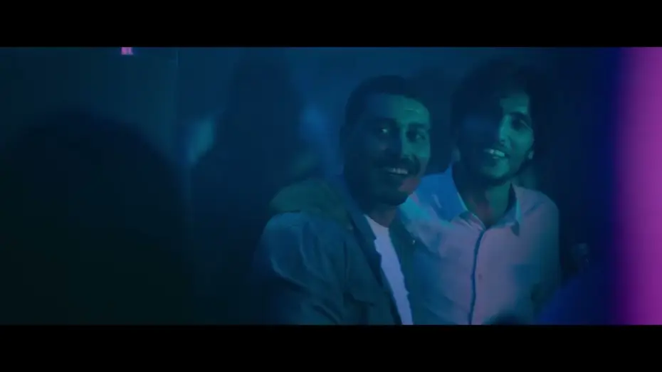 Wideo do filmu Aïcha — "عيشة"، فيلم من إخراج مهدي بن برساوي، تم اختياره رسمياً في المسابقة "آفاق" في مهرجان البندقية