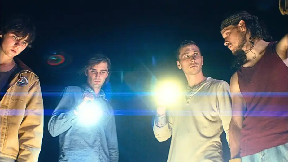 Wideo do filmu Spadające gwiazdy — Falling Stars (2023) | @RavenBanner First-Look Locarno Film Festival Teaser Trailer | Horror Drama