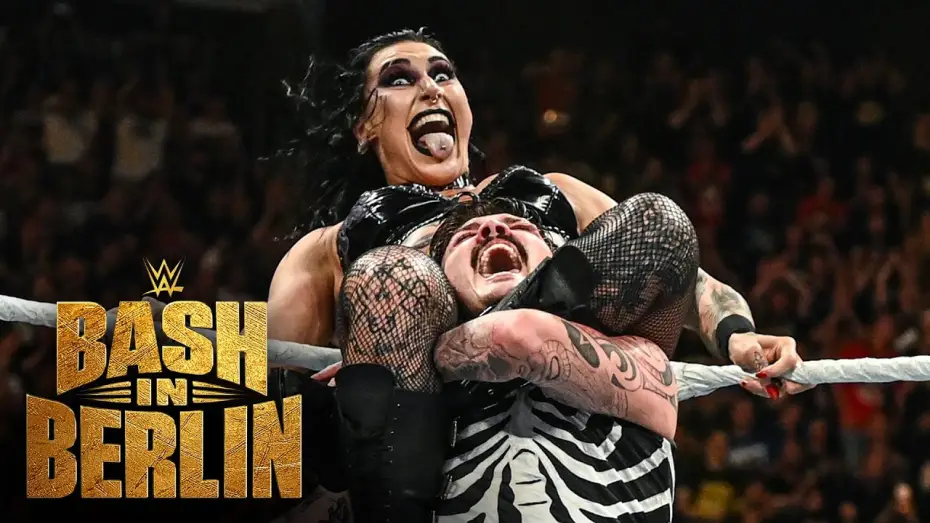 Wideo do filmu WWE Bash in Berlin — Rhea Ripley destroys "Dirty" Dominik Mysterio