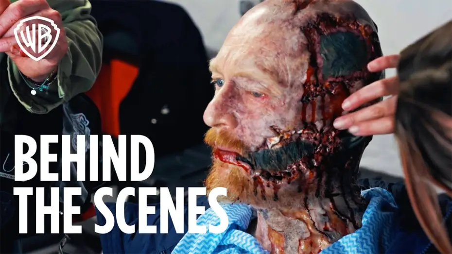 Wideo do filmu Martwe zło: Ogień — Making Gore Look Real - Behind The Scenes