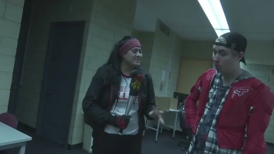 Wideo do filmu Red Left Hand — 01 RedLeftHand