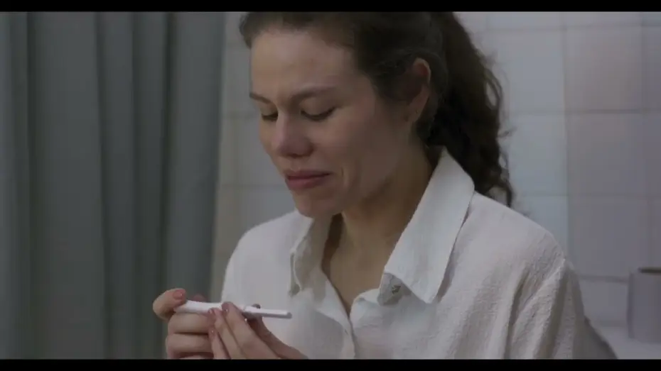 Wideo do filmu Colibrí — Colibrí l "Todavía falta para el día de los inocentes" Clip