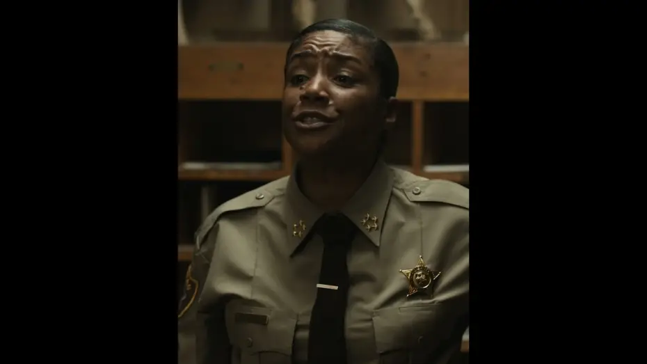 Wideo do filmu The Deputy — She asks the questions. You better have the answers. Tiffany Haddish stars in The Deputy.