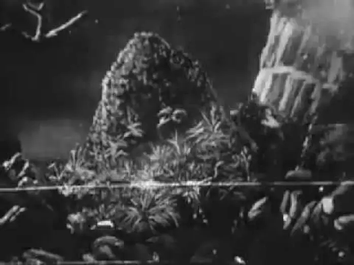 Wideo do filmu Les Aventures de Robinson Crusoé — 1903 Georges Méliès Les Aventures De Robinson Crusoé Short movie court metrage Silent Muet