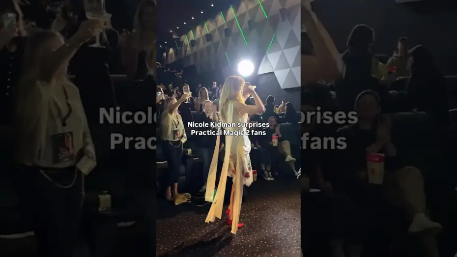 Wideo do filmu Totalna magia 2 — Nicole Kidman appeared to surprise fans at a special screening of PRACTICAL MAGIC 2 in Australia!