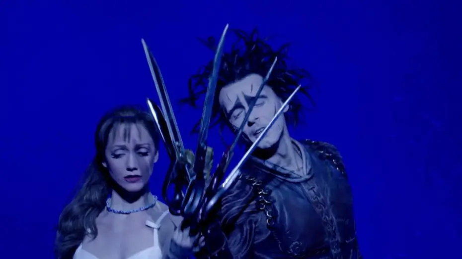 Wideo do filmu Edward Scissorhands: Matthew Bourne’s Dance Version — Edward Scissorhands: Matthew Bourne's dance version of Tim Burton's classic Cinema Trailer