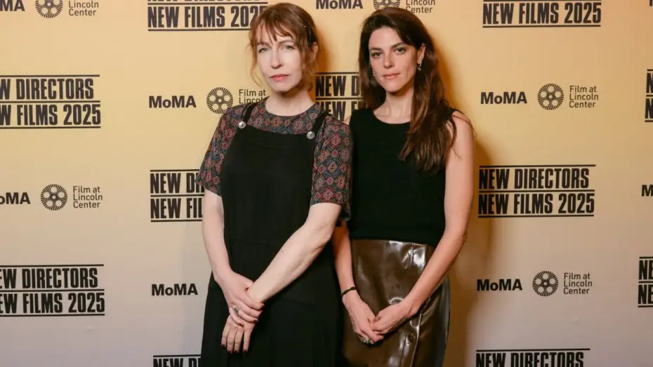 Wideo do filmu Invention — Courtney Stephens and Callie Hernandez on Invention