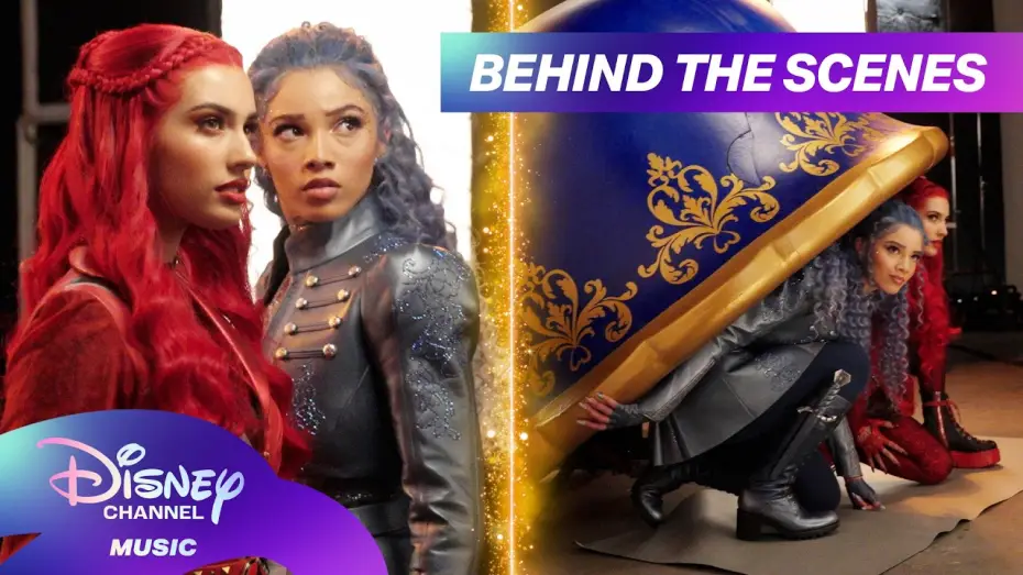 Wideo do filmu Następcy: Klątwa Krainy Czarów — Returning to Auradon! 🎬✨ | Descendants: Wicked Wonderland Behind the Scenes | BTS | Disney Channel