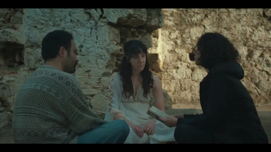 Wideo do filmu Gündüz Apollon Gece Athena — Official Trailer