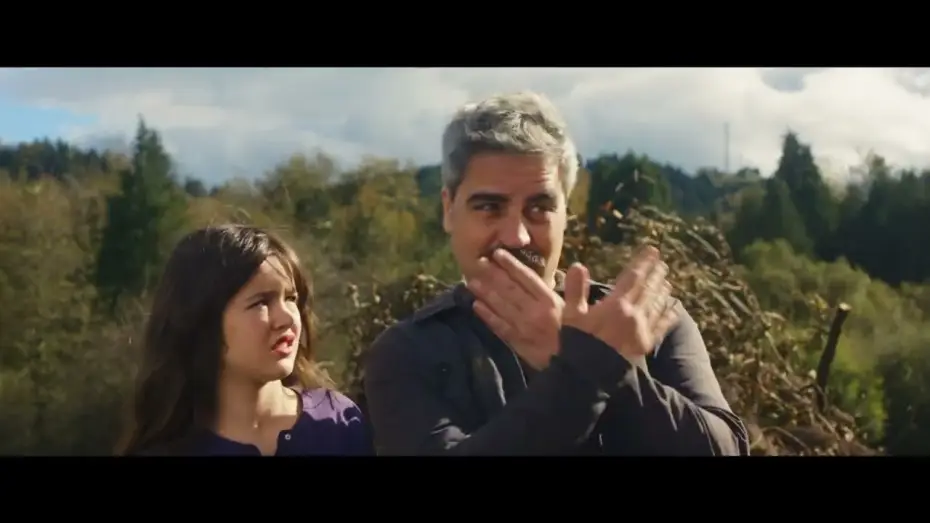 Wideo do filmu Sin cobertura — Este verano el viaje en familia es Sin Cobertura.