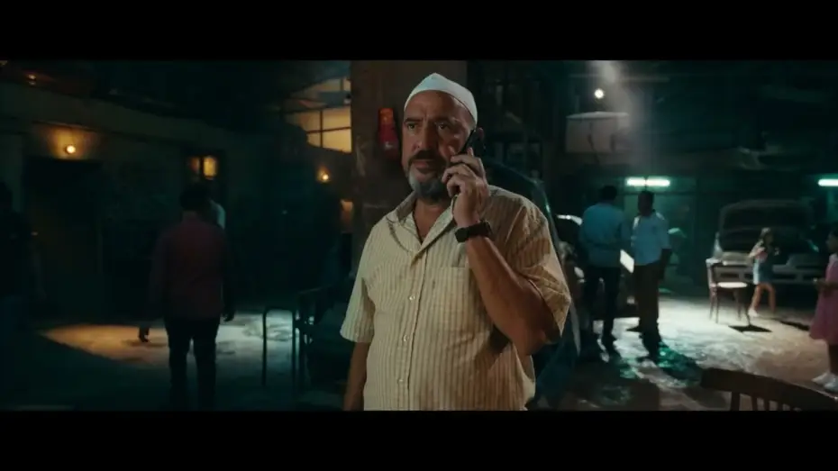 Wideo do filmu مين يصدق — التيزر الرسمي لفيلم #مين_يصدق  - ٢٧/١١ بجميع دور العرض فى سينمات مصر