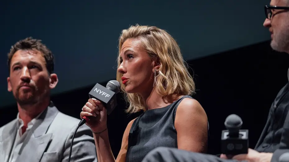 Wideo do filmu Papierowy tygrys — Scarlett Johansson, Adam Driver, Miles Teller, and James Gray on Paper Tiger