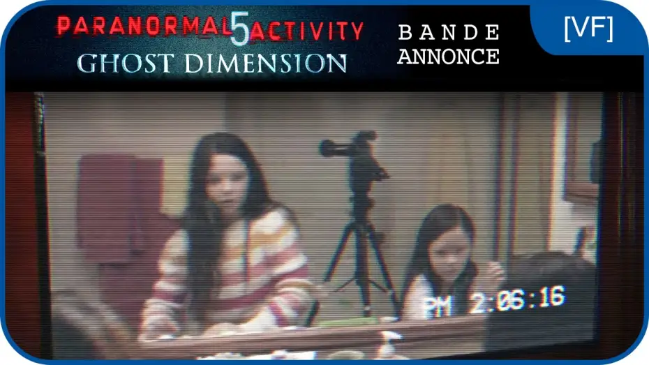 Wideo do filmu Paranormal Activity: Inny wymiar — PARANORMAL ACTIVITY 5 GHOST DIMENSION - Bande Annonce VF