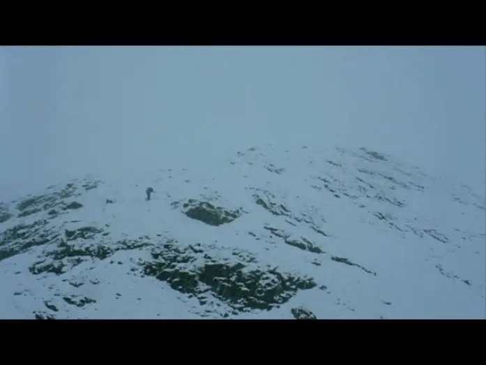 Wideo do filmu Une femme qui part — Forbidden Pilgrimage (Ellen Vermeulen, 2024)  | EN