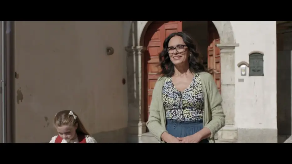 Wideo do filmu Poveri Noi — Poveri Noi | Trailer