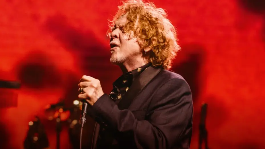 Wideo do filmu Simply Red – Live in Santiago de Chile — Simply Red - Something Got Me Started (En direct de Santiago)