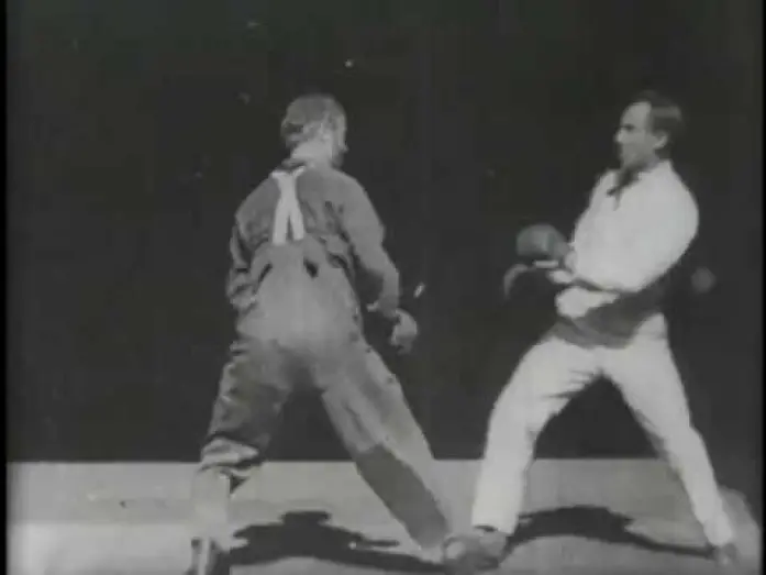 Wideo do filmu Glenroy Brothers (Comic Boxing) — Glenroy Bros., [no. 2]