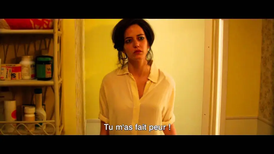Wideo do filmu Śnieżny ptak — WHITE BIRD - La disparition de maman - Au cinéma le 15 Octobre