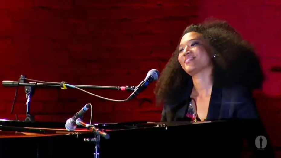 Wideo do filmu O krok od sławy — Judith Hill at Oscars Outdoors