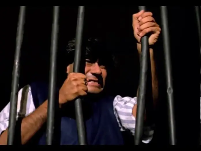 Wideo do filmu Dilwale — Dilwale official new trailer