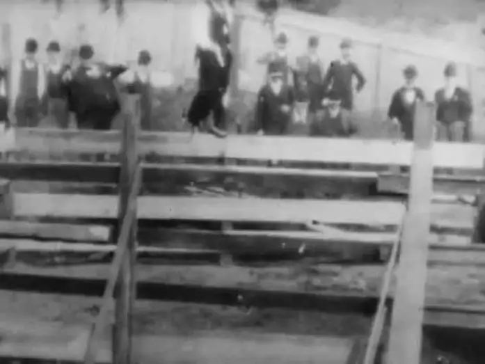Wideo do filmu Bucking Broncho — Bucking Broncho (Edison - Dickson - Heise - 1894)
