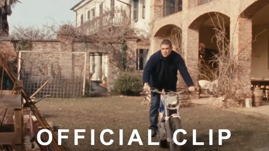 Wideo do filmu I figli della scimmia — Children of the Monkey new clip official from Venice Film Festival 2026 (2/2)