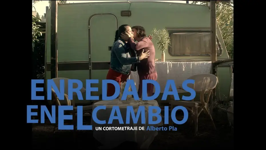 Wideo do filmu Enredadas en el cambio — ENREDADAS EN EL CAMBIO | TEASER TRAILER | YAQ DISTRIBUCION | CORTOMETRAJE | SHORTFILM