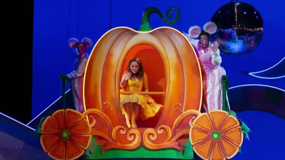 Wideo do filmu CBeebies Panto: Cinderella — 10 Sec Trailer