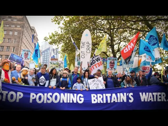 Wideo do filmu Jo in the Water — Jo in the Water feature documentary: teaser film