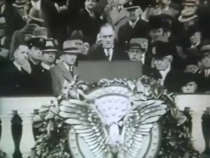 Wideo do filmu The Fighting President — FDR: The Fighting President (1933)