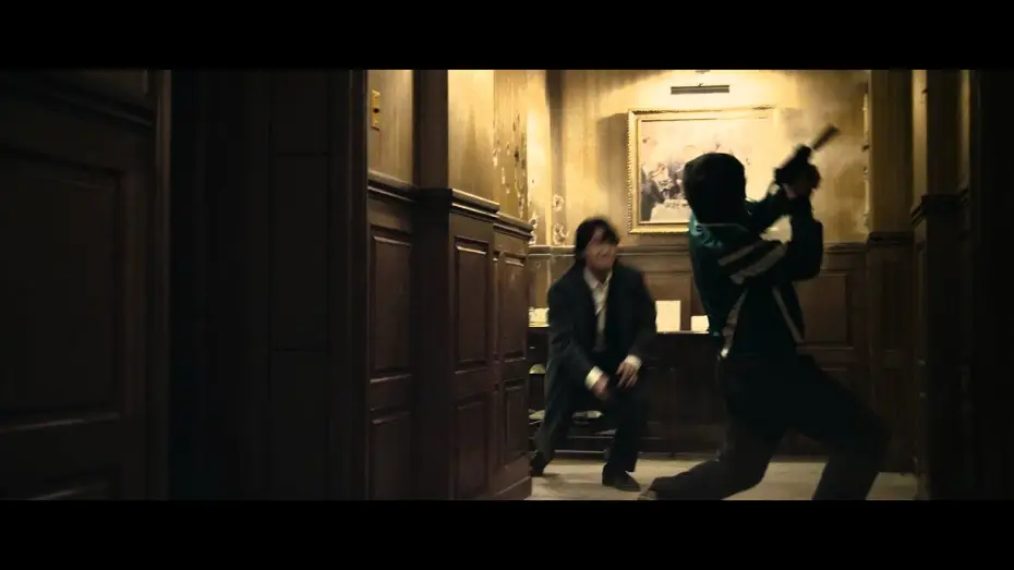 Wideo do filmu Agentura — The Agent - Extrait "Fusillade à l'hôtel" (VF)